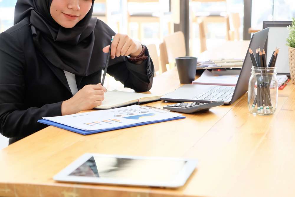 Almost half of Muslim consumers have never used Islamic Finance